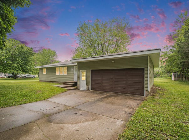 941 Closson Drive, Benton Harbor, MI 49022