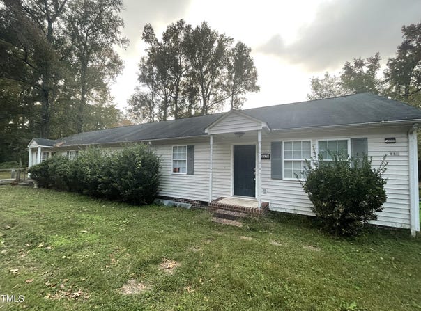 117 E Glenn Street, Zebulon, NC 27597