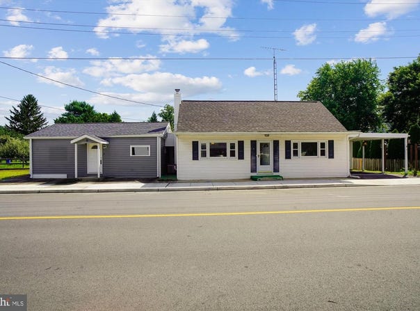 4 MAPLE AVE, WALKERSVILLE, MD 21793