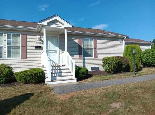 1903 Pheasant Lane, Middleborough, MA 02346