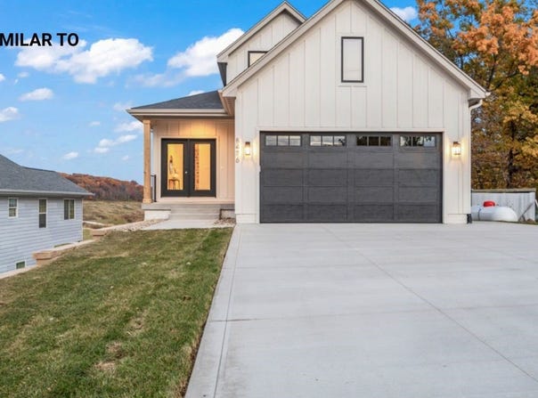 8111A Oak Ridge Drive, Dexter, IA 50070