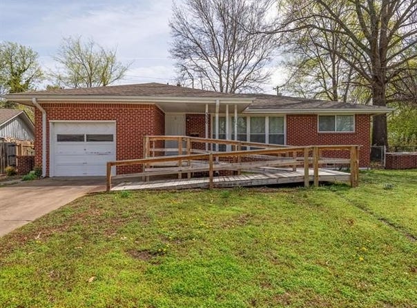 336 Brookline Place, Bartlesville, OK 74006