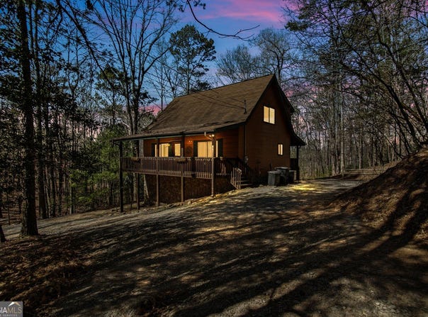 1408 Newport, Ellijay, GA 30540