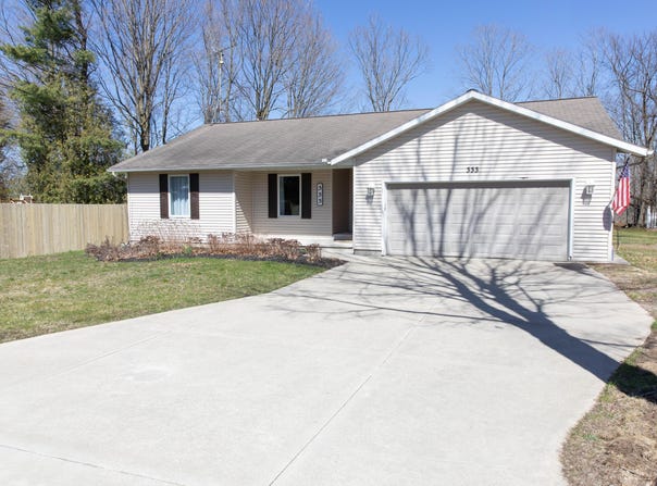 333 Quarterline Street, Newaygo, MI 49337