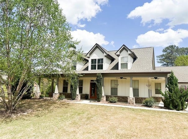 325 Brook Hollow Lane, Loganville, GA 30052