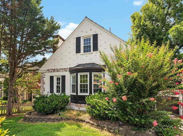 887 Poplar Road, Charleston, WV 25302