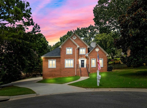 120 SOUTHVIEW LANE, HOOVER, AL 35244