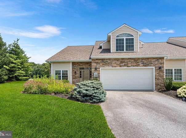 2919 SLOANE CIRCLE, YORK, PA 17404