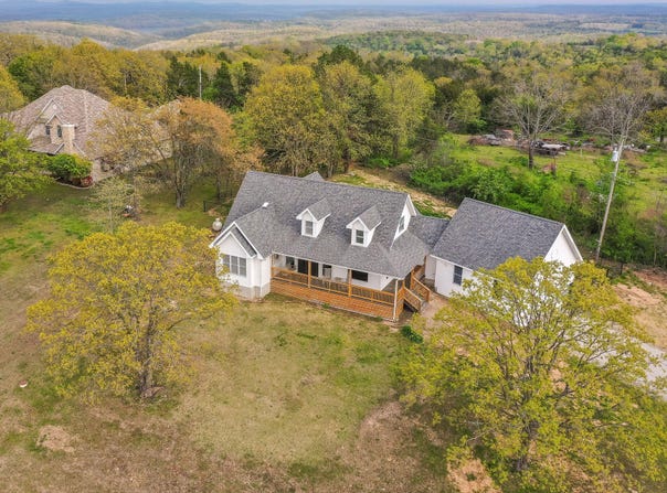 344 Zinnia Lane, Kirbyville, MO 65679