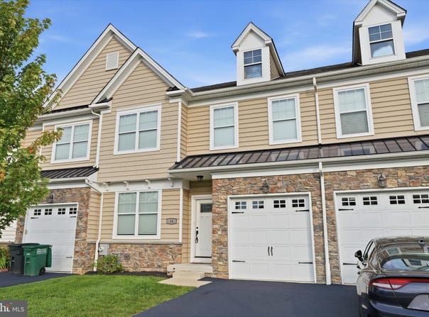14 ELLA Circle, HUNTINGDON VALLEY, PA 19006