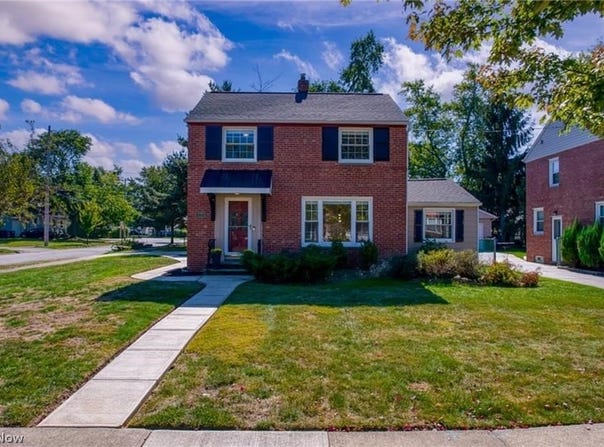 5204 Haverford Drive, Lyndhurst, OH 44124