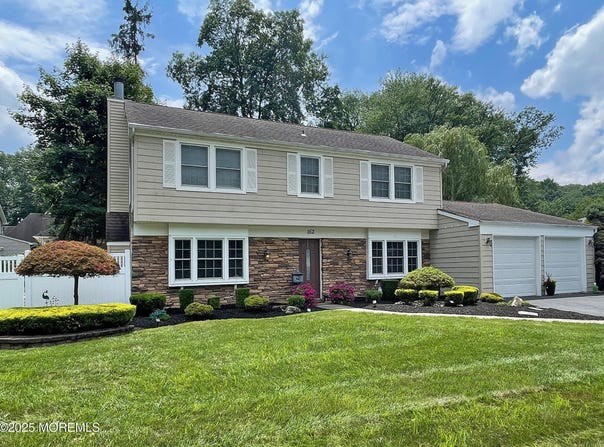 162 Ivy Hill Drive, Aberdeen, NJ 07747