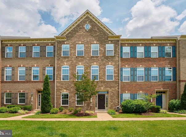 7916 CULLODEN CREST LANE, GAINESVILLE, VA 20155