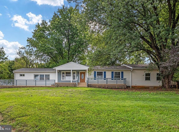 569 TRIPLE J ROAD, BERRYVILLE, VA 22611