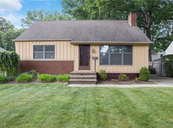 1016 Dover Center Road, Westlake, OH 44145