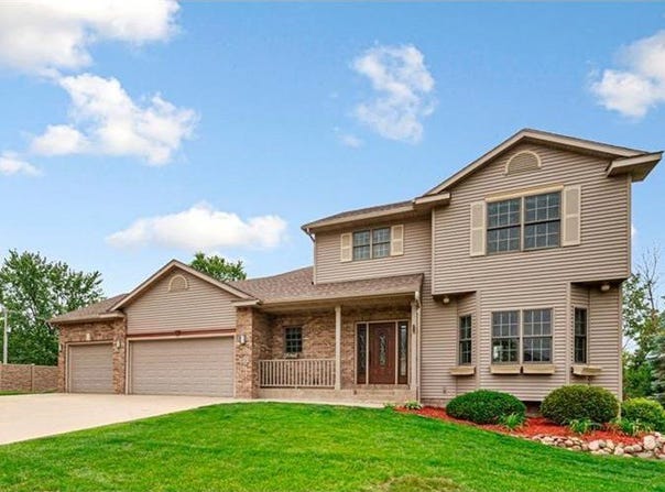 1830 Whitetail Run Place NE, Owatonna, MN 55060