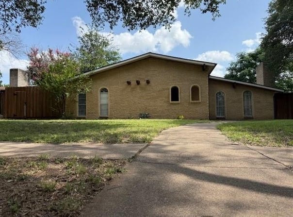 1436 Cross Bend Road, Plano, TX 75023