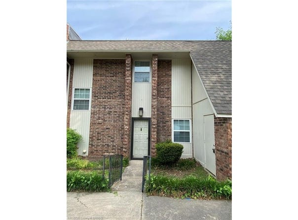 1500  S Albert Pike  AVE Unit #2, Fort Smith, AR 72903