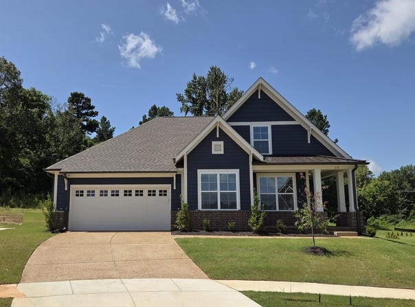 135 LIVE OAK, Oakland, TN 38060