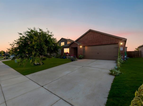 309 Donna Drive, Ferris, TX 75125