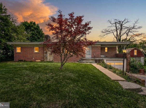 9 PINE GROVE Road, HANOVER, PA 17331