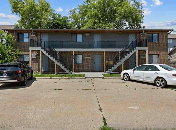 504 2nd Ave, Coralville, IA 52241