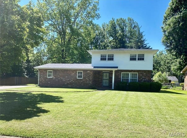 303 Kramer Drive, Sikeston, MO 63801
