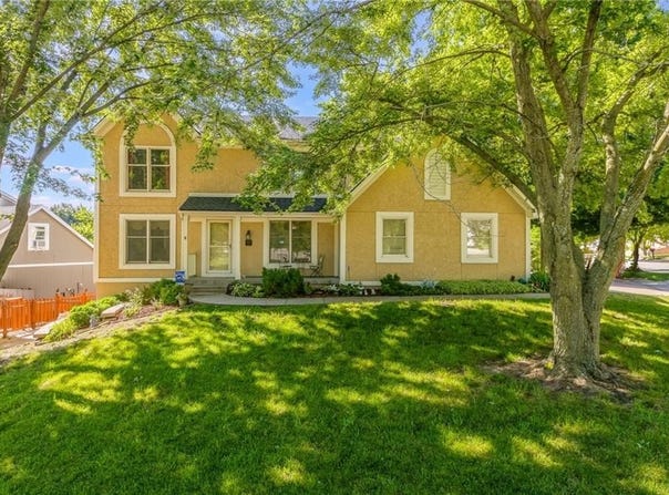 1307 NE 87th Terrace, Kansas City, MO 64155