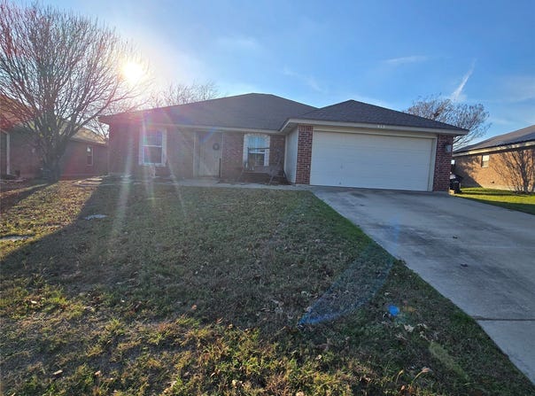 212 Druse Lane, Jarrell, TX 76537