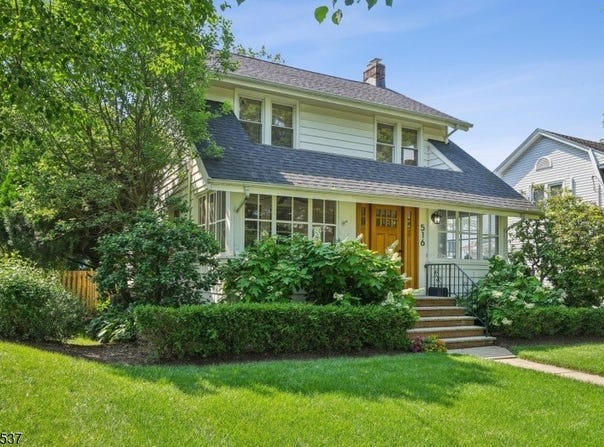 516 Hillcrest Ave, Westfield Town, NJ 07090-1365