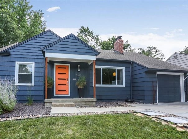 7609 Juniper Street, Prairie Village, KS 66208