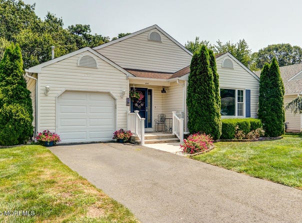 44 Sleepy Hollow Drive, Brick, NJ 08724