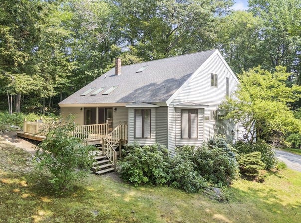 34 Rejane Avenue, Lewiston, ME 04240