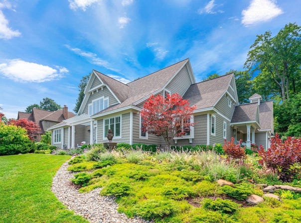 10241 E San Remo Boulevard, Traverse City, MI 49684