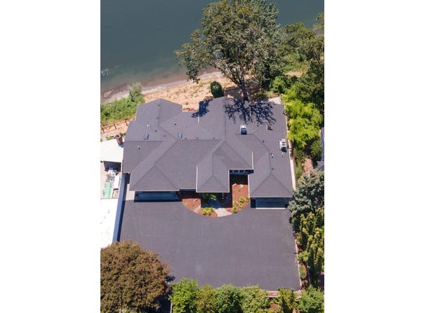 619 SE M Street, Grants Pass, OR 97526