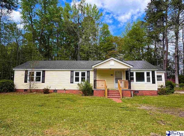 3809 E Effingham HWY, Effingham, SC 29541