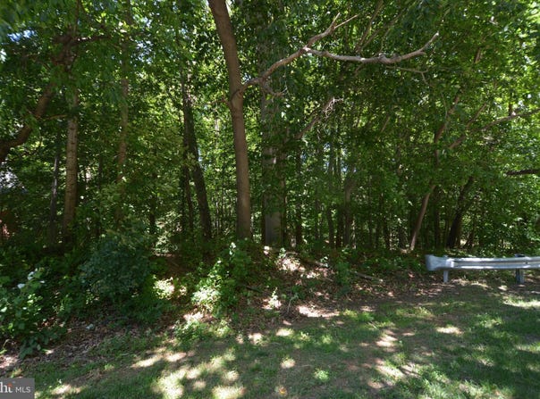 DEMOCRACY Boulevard, POTOMAC, MD 20854
