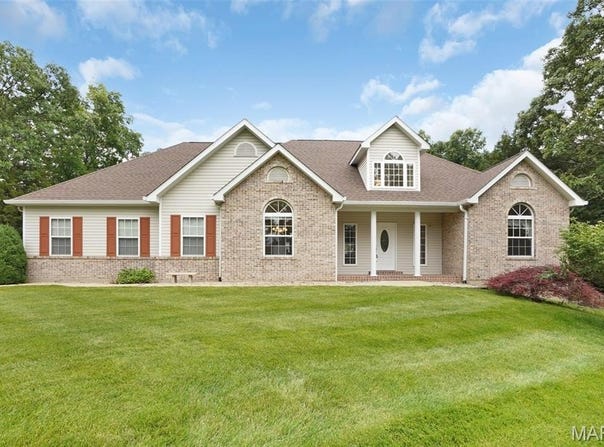 5812 Forest Drive, Hillsboro, MO 63050