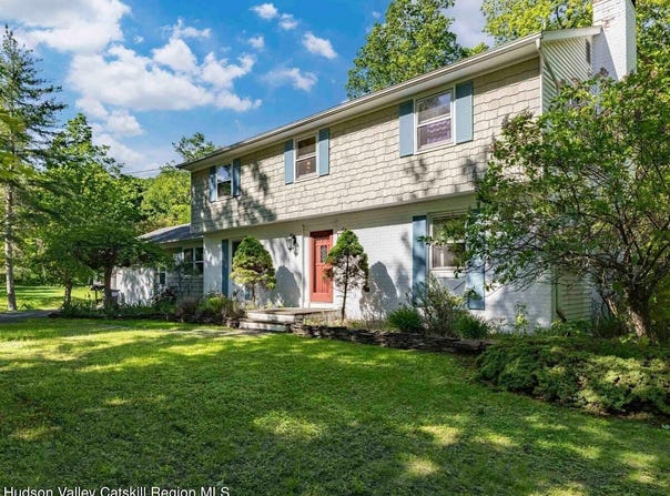 1 Nissen Lane, West Hurley, NY 12491