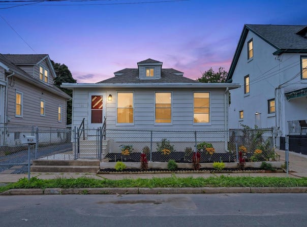 131 HAZEL Avenue, EWING, NJ 08638