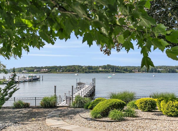 70 De Normandie Avenue, Fair Haven, NJ 07704