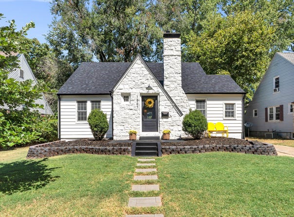 1261 E University Street, Springfield, MO 65804