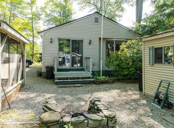 69 Camp Circle, Fitzwilliam, NH 03447