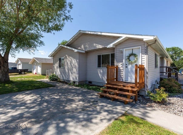 108 10th Street unit: B, Belgrade, MT 59714