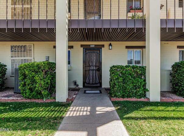 131 N HIGLEY Road, Mesa, AZ 85205