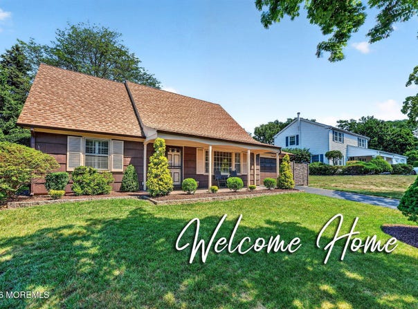 29 Ormont Lane, Aberdeen, NJ 07747