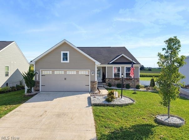 4396 Pioneer Circle SW, Massillon, OH 44646
