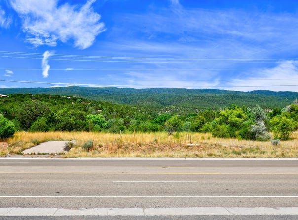 12141 Nm State 14, Cedar Crest, NM 87008