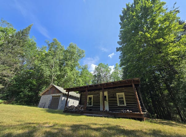 899 Bills Road, Mio, MI 48647