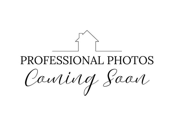 5530 N Santa Monica Blvd, Whitefish Bay, WI 53217